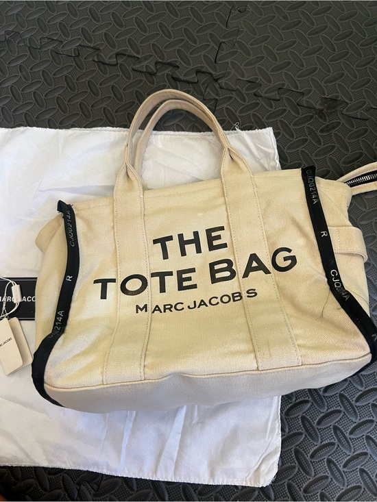 Marc Jacobs Handbags - Marc Jacobs Cream Canvas Tote Bag | Black Logo | Minimalist Y2K